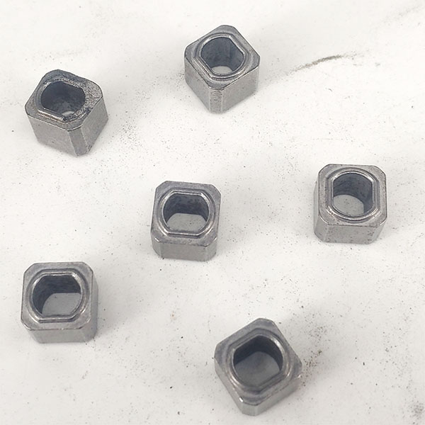 四方小軸套 四方小軸套