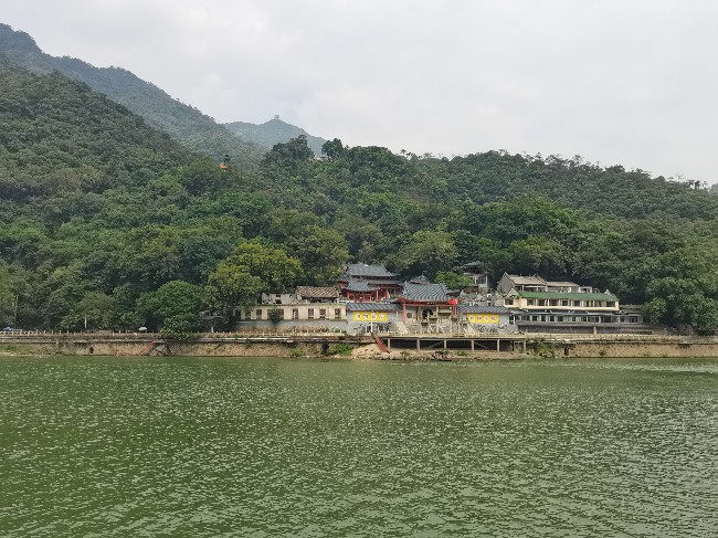 1698828385339462.jpg 小北江江邊風(fēng)景-——飛來(lái)寺.jpg